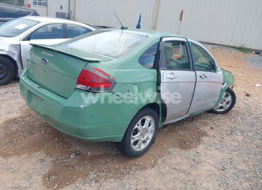 Photo 4 of 2008 Ford Focus SE/SES (VIN 1FAHP35N18W141470)