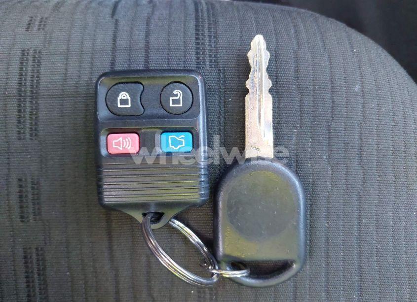 Photo 11 of 2008 Ford Focus SE/SES (VIN 1FAHP35N18W188059)