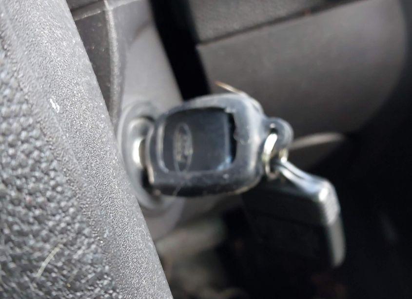 Photo 11 of 2009 Ford Focus SE (VIN 1FAHP35N19W112102)