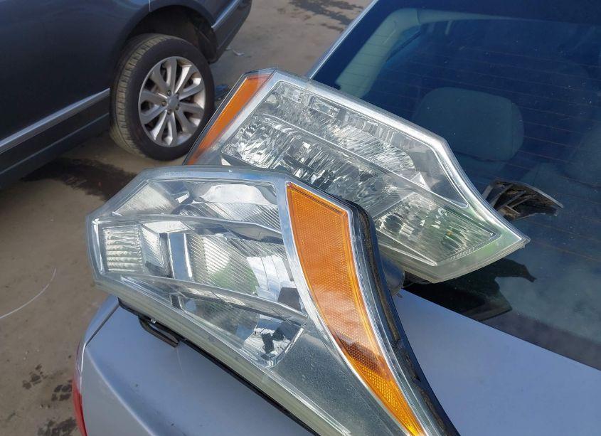 Photo 12 of 2009 Ford Focus SE (VIN 1FAHP35N19W112102)