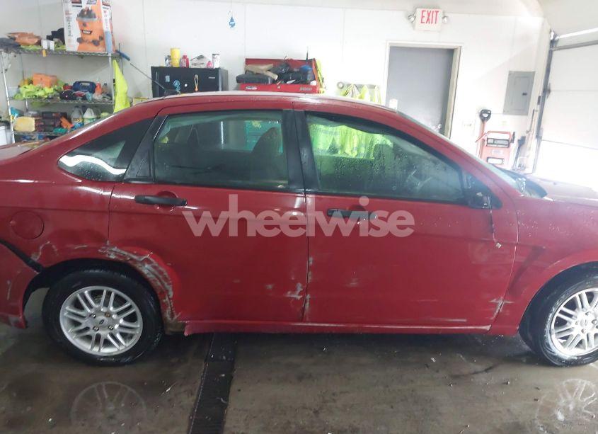 Photo 14 of 2009 Ford Focus SE (VIN 1FAHP35N19W112925)