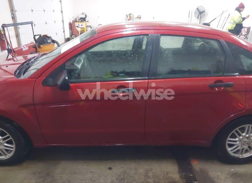 Photo 15 of 2009 Ford Focus SE (VIN 1FAHP35N19W112925)