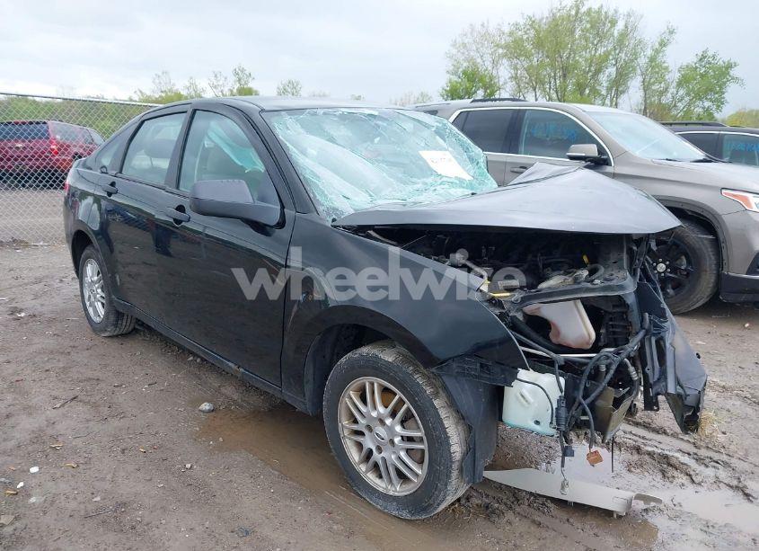 2009 Ford Focus SE (VIN 1FAHP35N19W176494) main photo