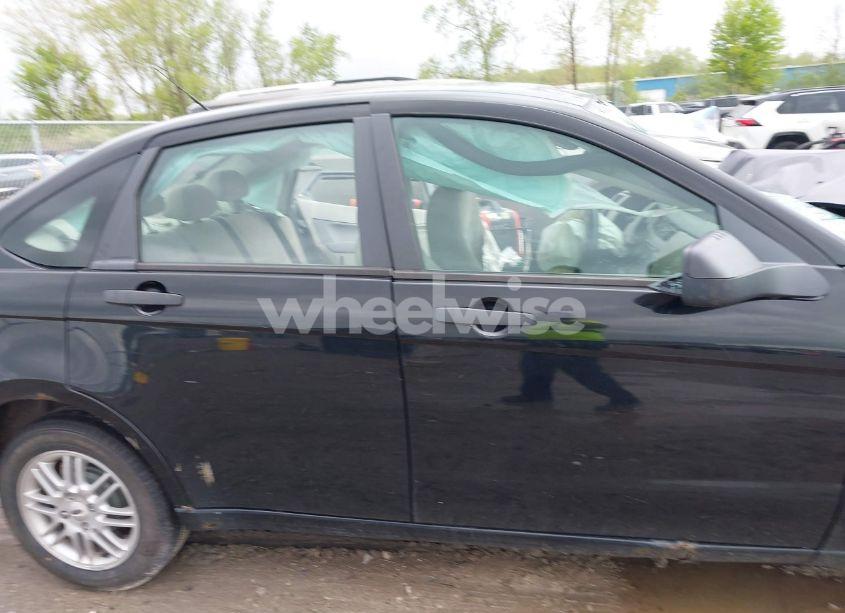 Photo 14 of 2009 Ford Focus SE (VIN 1FAHP35N19W176494)