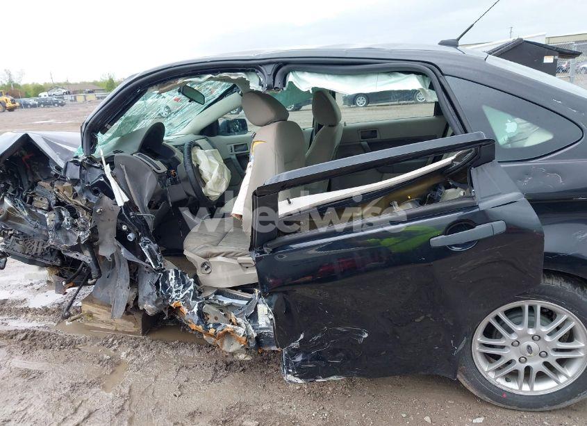 Photo 15 of 2009 Ford Focus SE (VIN 1FAHP35N19W176494)