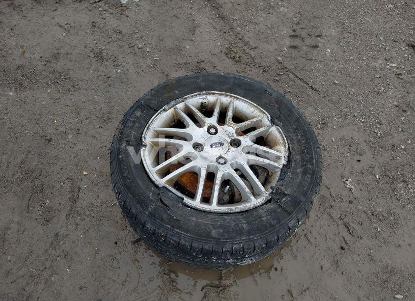 Photo 18 of 2009 Ford Focus SE (VIN 1FAHP35N19W176494)