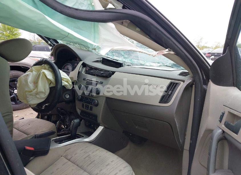 Photo 5 of 2009 Ford Focus SE (VIN 1FAHP35N19W176494)