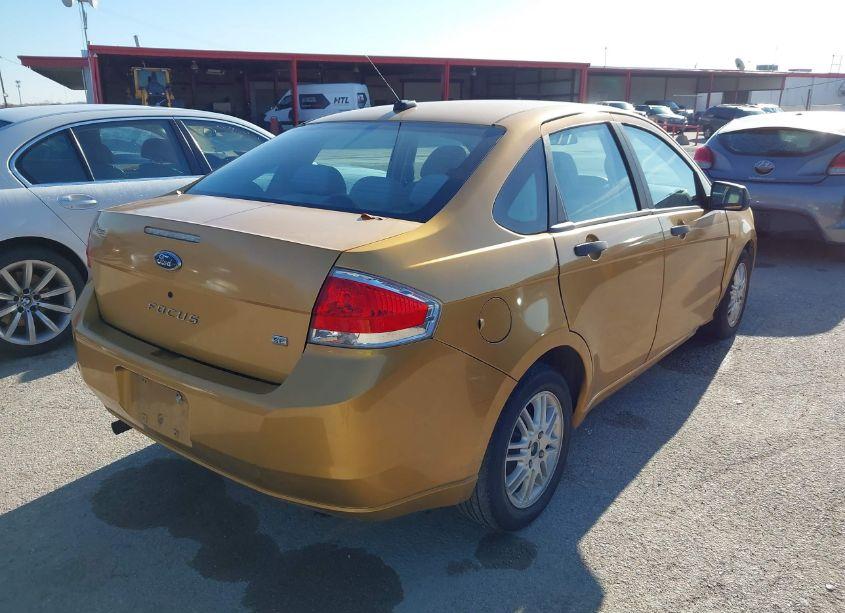 Photo 4 of 2009 Ford Focus SE (VIN 1FAHP35N19W208408)