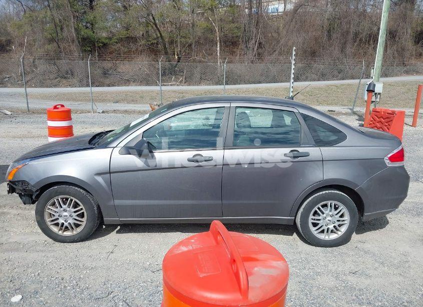 Photo 14 of 2009 Ford Focus SE (VIN 1FAHP35N19W220851)