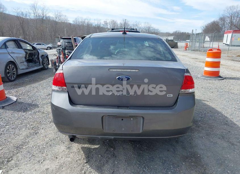 Photo 16 of 2009 Ford Focus SE (VIN 1FAHP35N19W220851)