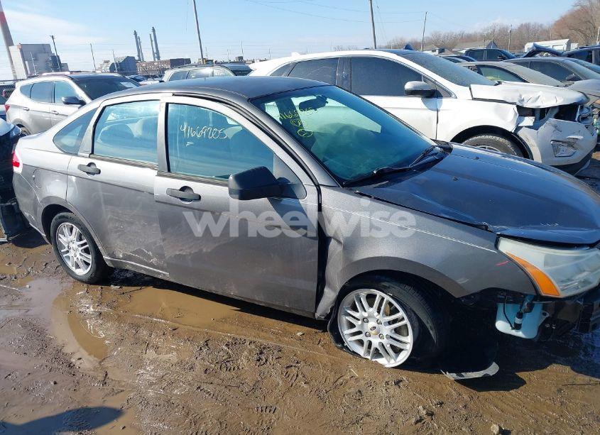 Photo 14 of 2009 Ford Focus SE (VIN 1FAHP35N19W248083)