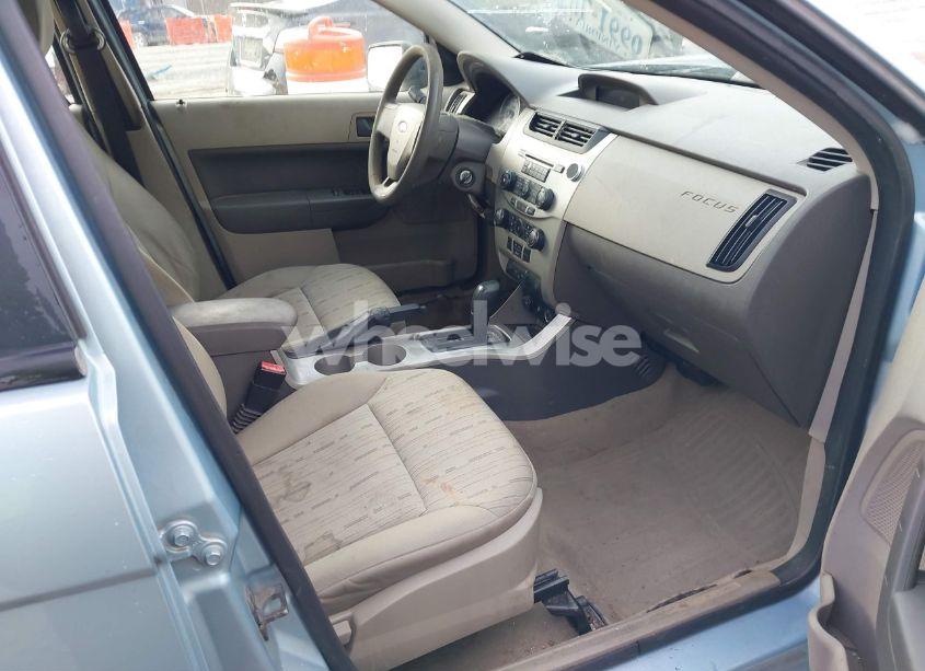 Photo 5 of 2008 Ford Focus SE/SES (VIN 1FAHP35N28W245871)