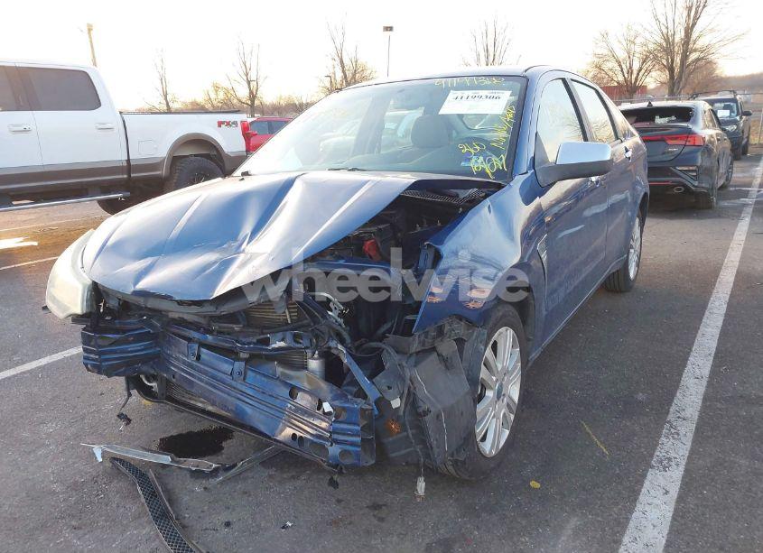 Photo 2 of 2008 Ford Focus SE/SES (VIN 1FAHP35N28W252738)