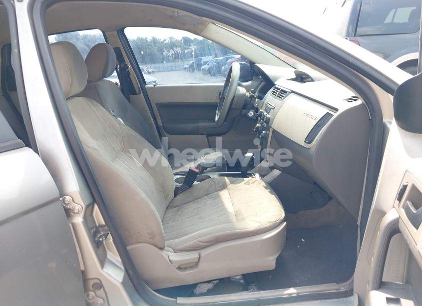 Photo 5 of 2008 Ford Focus SE/SES (VIN 1FAHP35N28W279986)