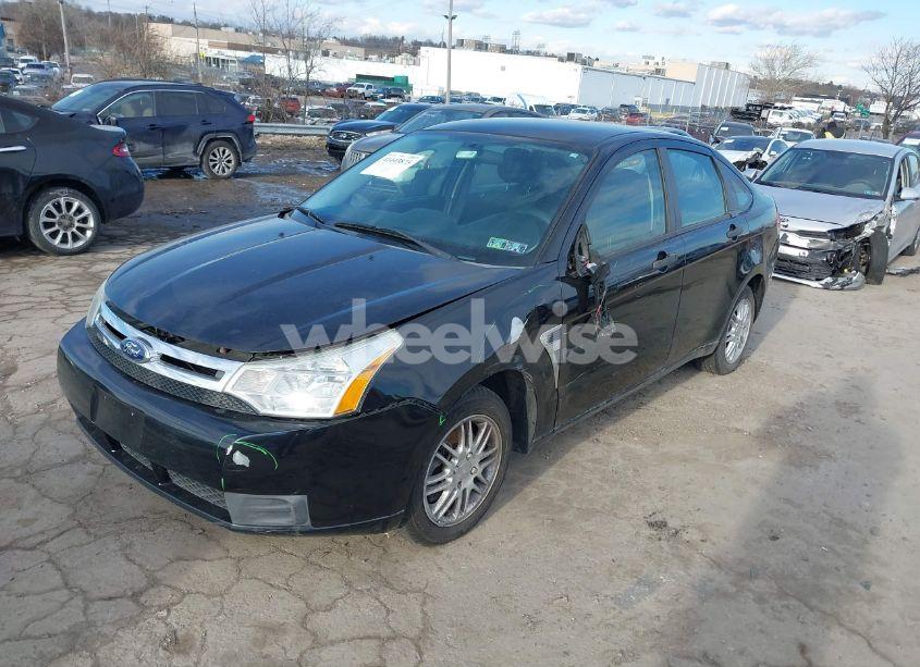 Photo 2 of 2008 Ford Focus SE/SES (VIN 1FAHP35N28W294472)