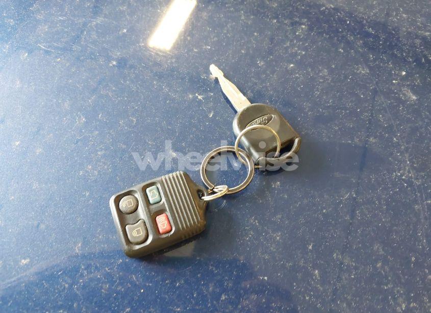 Photo 11 of 2009 Ford Focus SE (VIN 1FAHP35N29W110634)