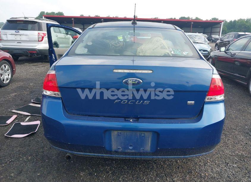 Photo 16 of 2009 Ford Focus SE (VIN 1FAHP35N29W165083)