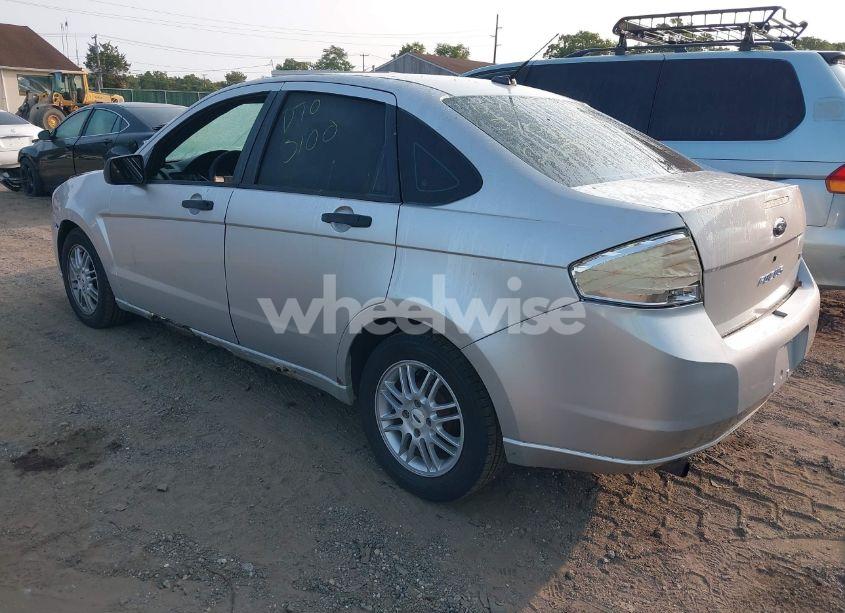 Photo 3 of 2009 Ford Focus SE (VIN 1FAHP35N29W195796)