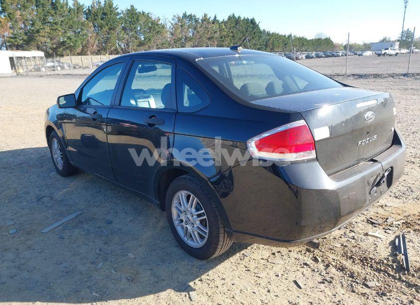 Photo 3 of 2009 Ford Focus SE (VIN 1FAHP35N29W246035)