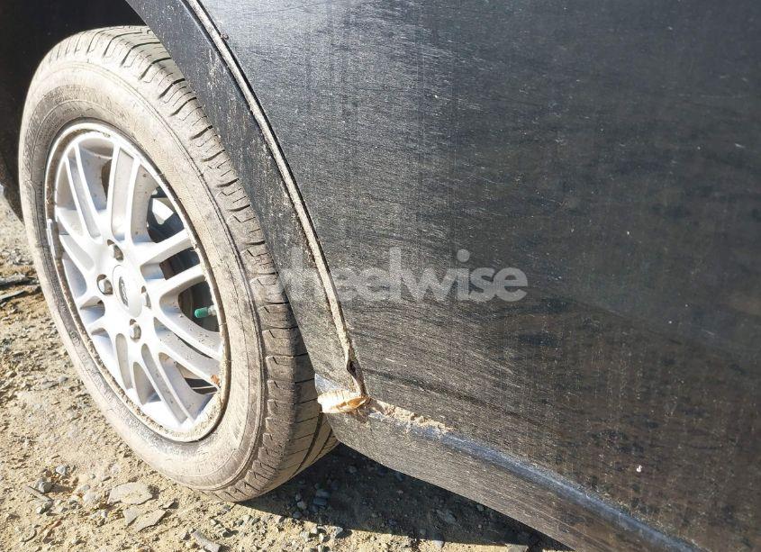 Photo 6 of 2009 Ford Focus SE (VIN 1FAHP35N29W246035)