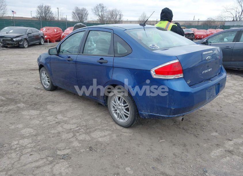 Photo 3 of 2009 Ford Focus SE (VIN 1FAHP35N29W250635)