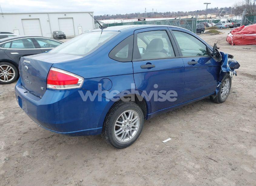 Photo 4 of 2009 Ford Focus SE (VIN 1FAHP35N29W250635)