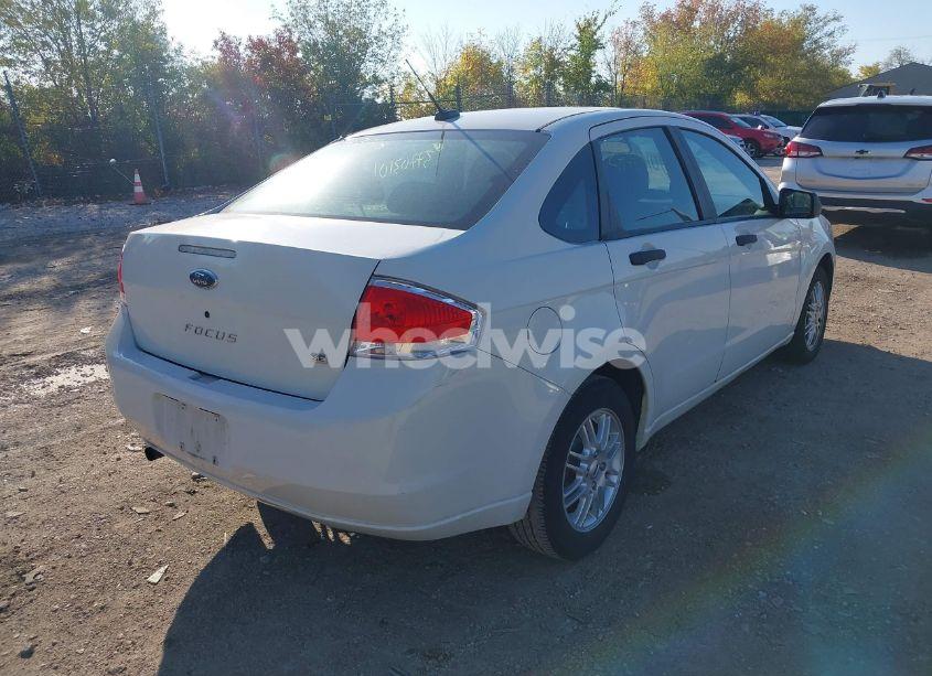 Photo 4 of 2009 Ford Focus SE (VIN 1FAHP35N29W260999)