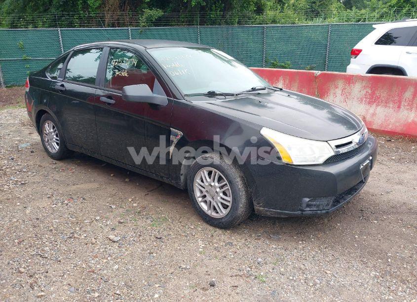 2008 Ford Focus SE/SES (VIN 1FAHP35N38W132429) main photo