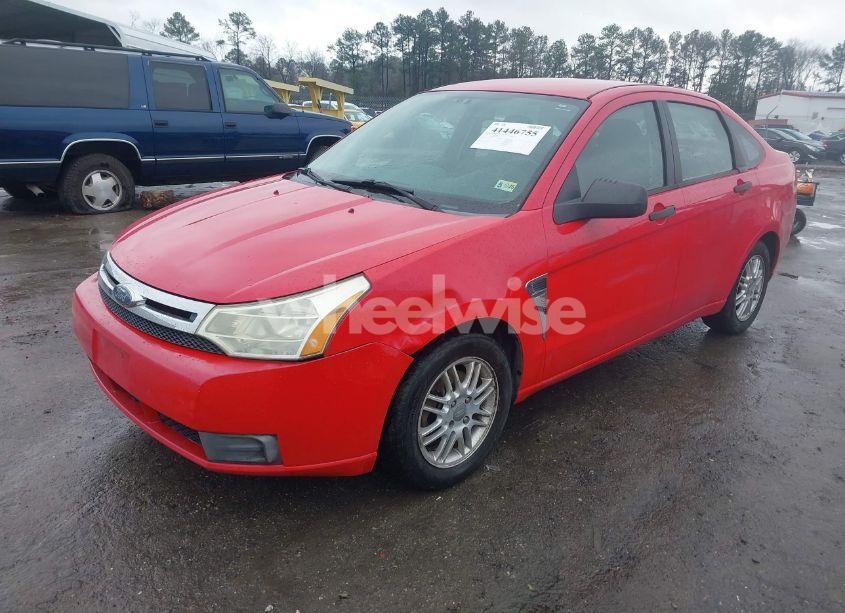 Photo 2 of 2008 Ford Focus SE/SES (VIN 1FAHP35N38W149974)