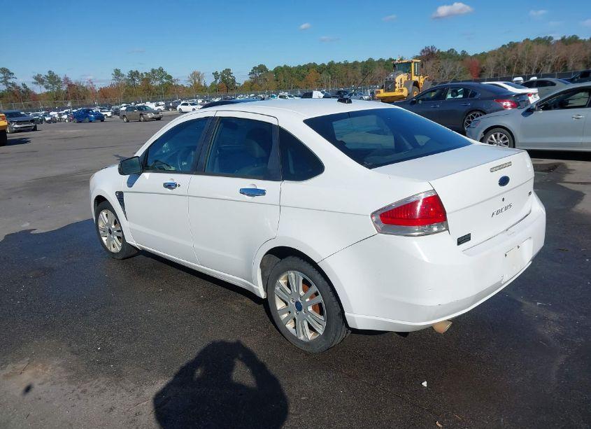 Photo 3 of 2008 Ford Focus SE (VIN 1FAHP35N38W185129)