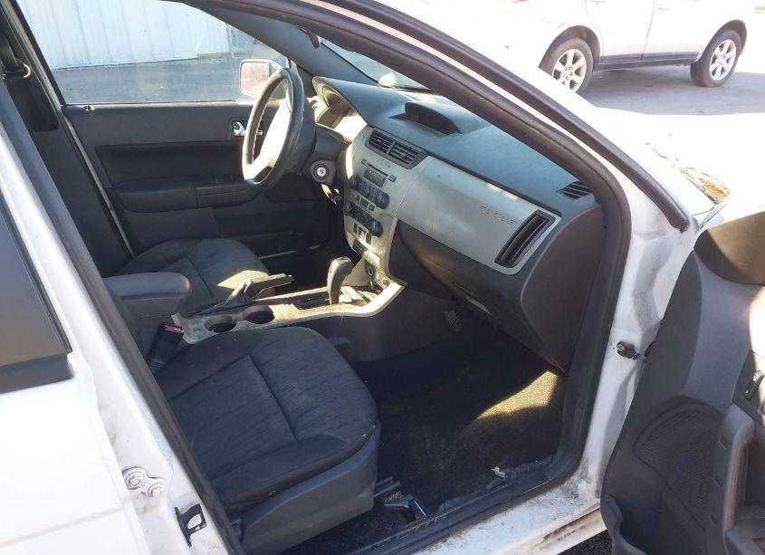 Photo 5 of 2008 Ford Focus SE (VIN 1FAHP35N38W185129)