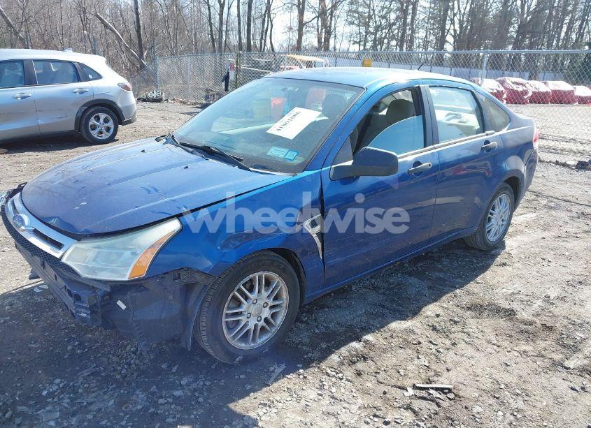 Photo 2 of 2008 Ford Focus SE/SES (VIN 1FAHP35N38W189164)