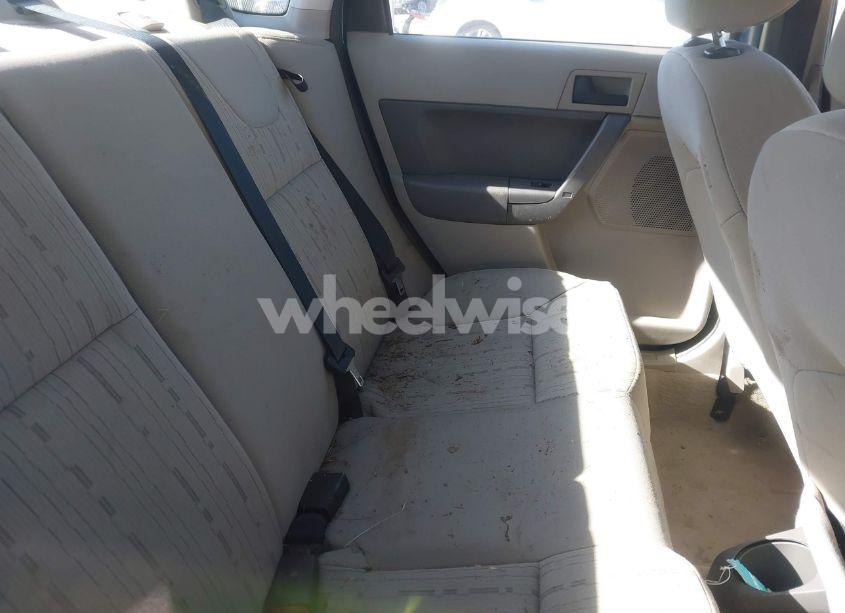 Photo 8 of 2008 Ford Focus SE/SES (VIN 1FAHP35N38W189164)