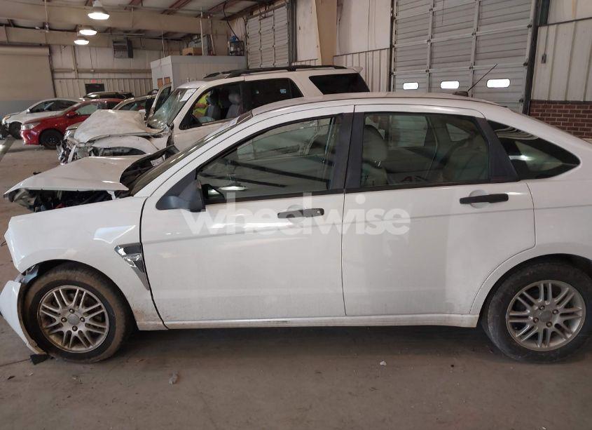 Photo 14 of 2008 Ford Focus SE (VIN 1FAHP35N38W193988)