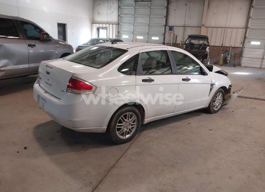 Photo 4 of 2008 Ford Focus SE (VIN 1FAHP35N38W193988)
