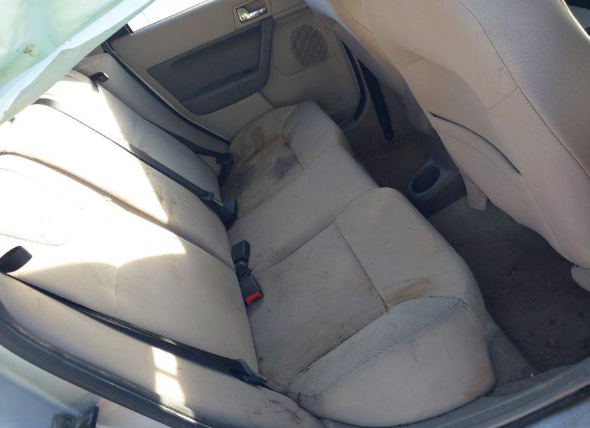 Photo 8 of 2008 Ford Focus SE/SES (VIN 1FAHP35N38W205007)