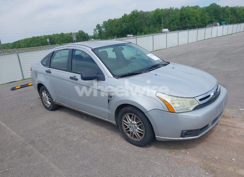 2008 Ford Focus SE (VIN 1FAHP35N38W218761) main photo