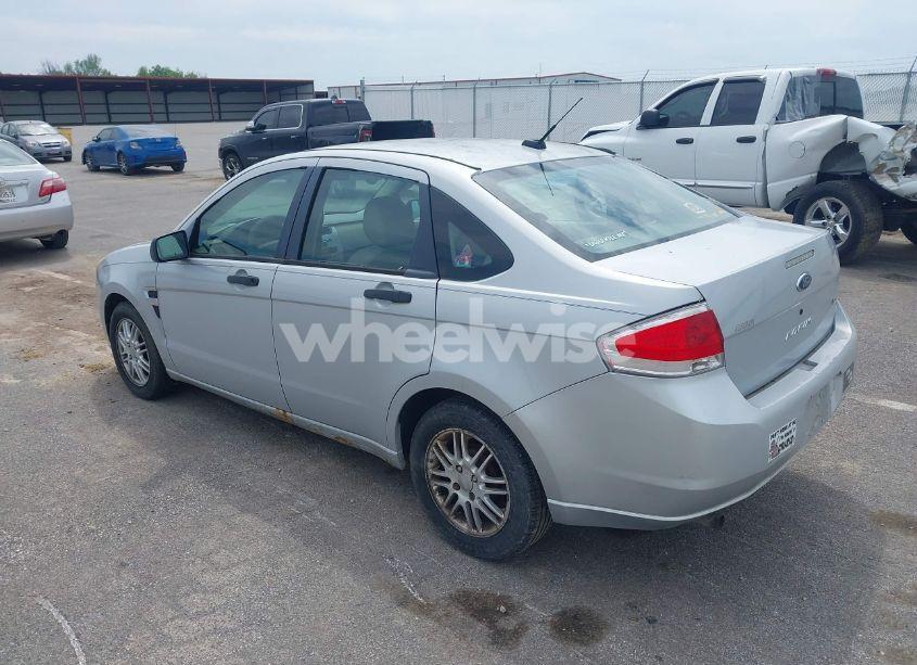 Photo 3 of 2008 Ford Focus SE (VIN 1FAHP35N38W218761)