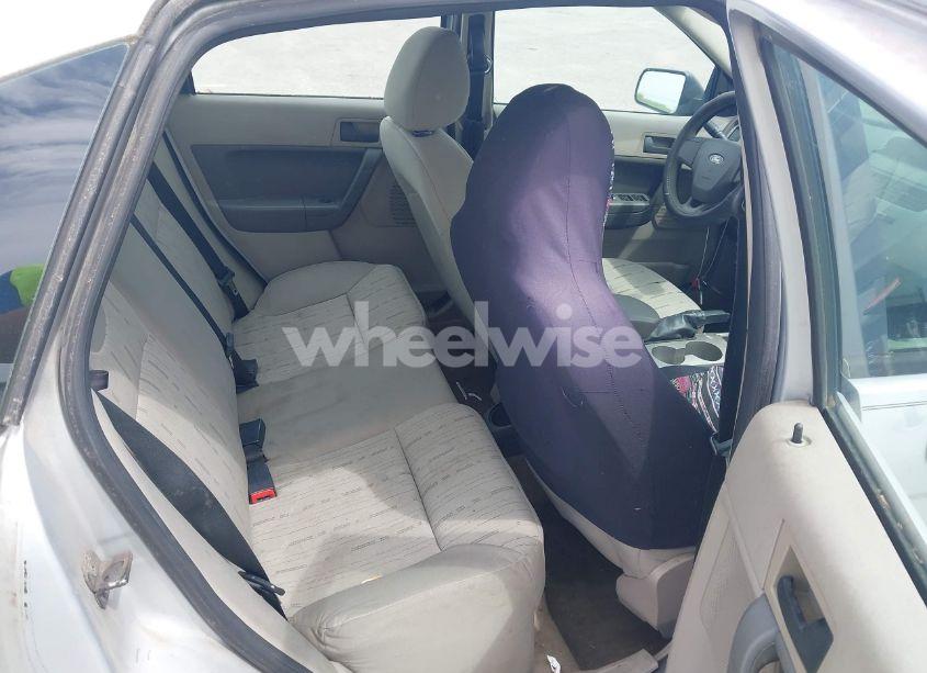 Photo 8 of 2008 Ford Focus SE (VIN 1FAHP35N38W218761)