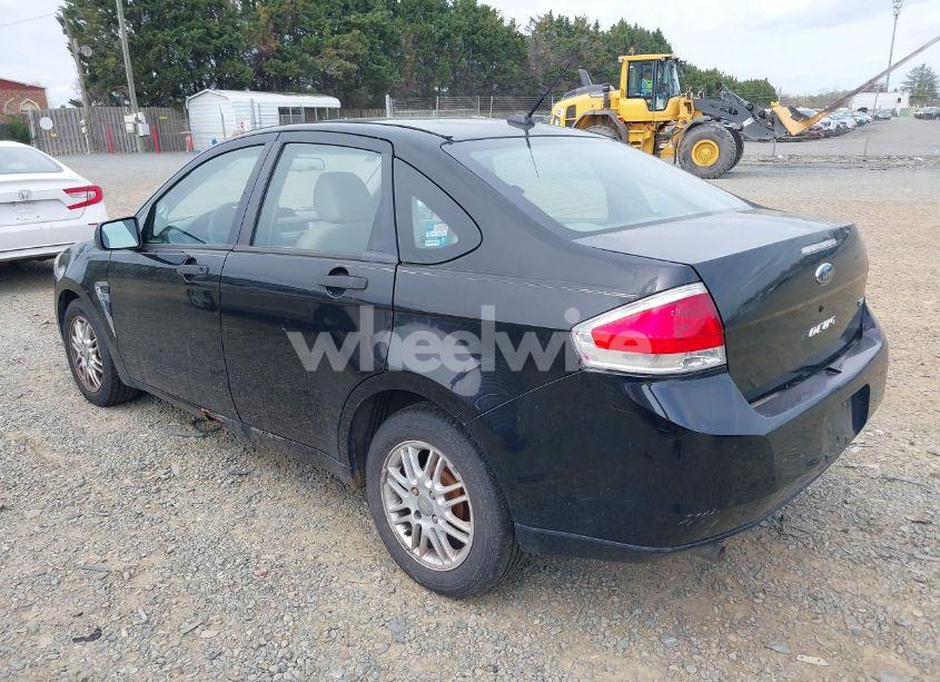 Photo 3 of 2008 Ford Focus SE/SES (VIN 1FAHP35N38W241943)