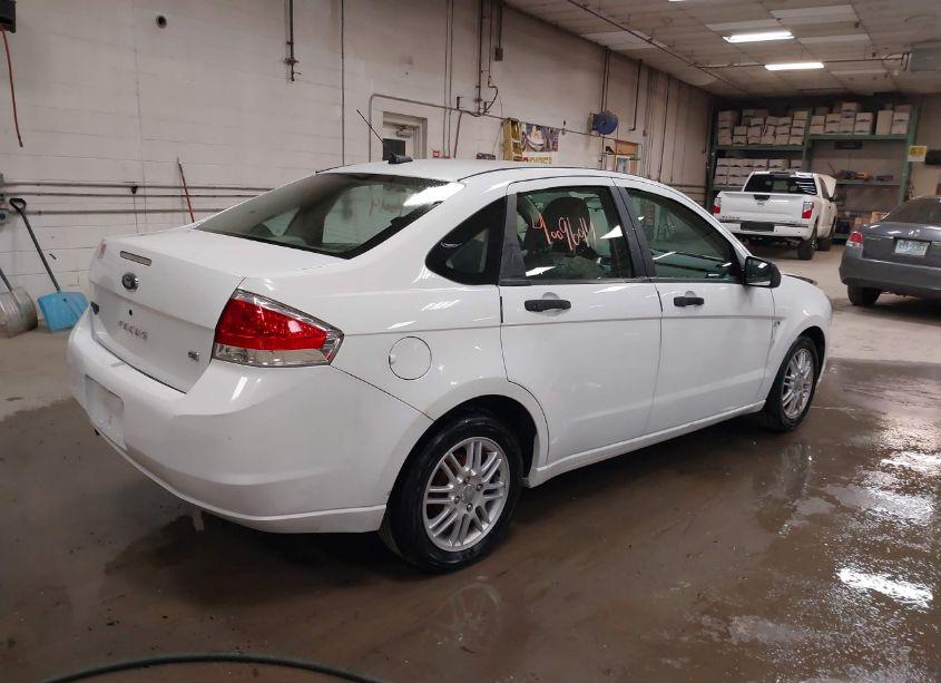 Photo 4 of 2008 Ford Focus SE/SES (VIN 1FAHP35N38W250836)