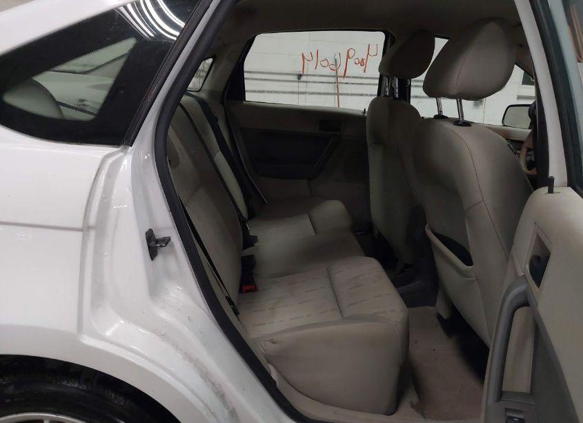 Photo 8 of 2008 Ford Focus SE/SES (VIN 1FAHP35N38W250836)