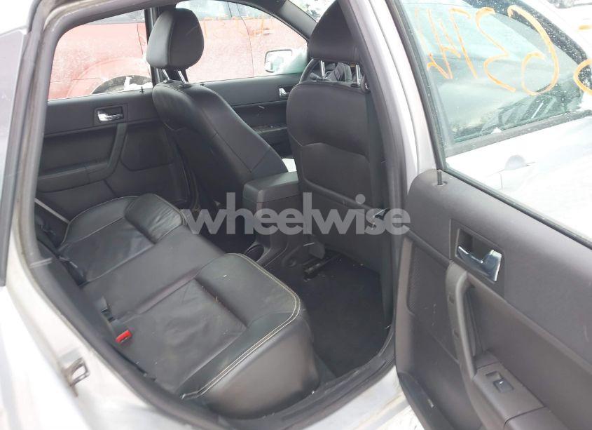 Photo 8 of 2008 Ford Focus SE/SES (VIN 1FAHP35N38W273243)