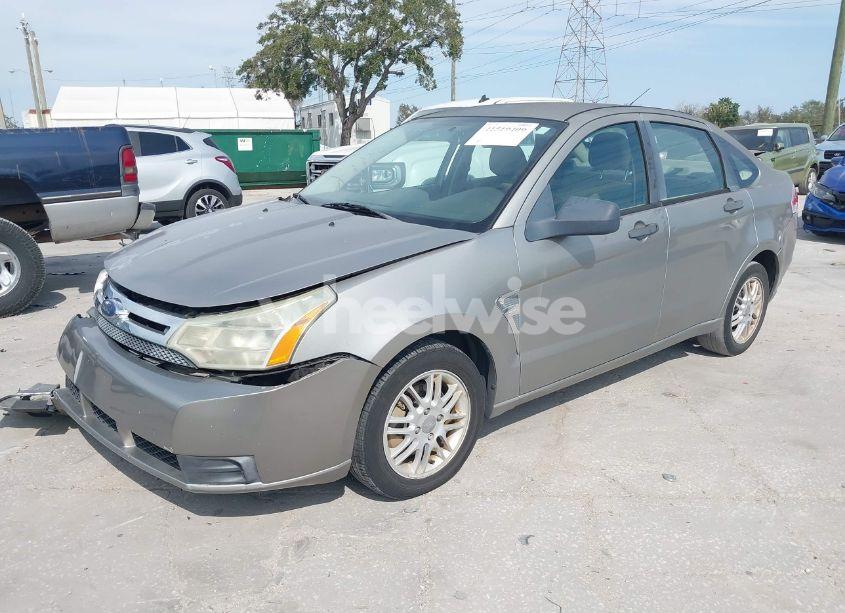 Photo 2 of 2008 Ford Focus SE (VIN 1FAHP35N38W276739)