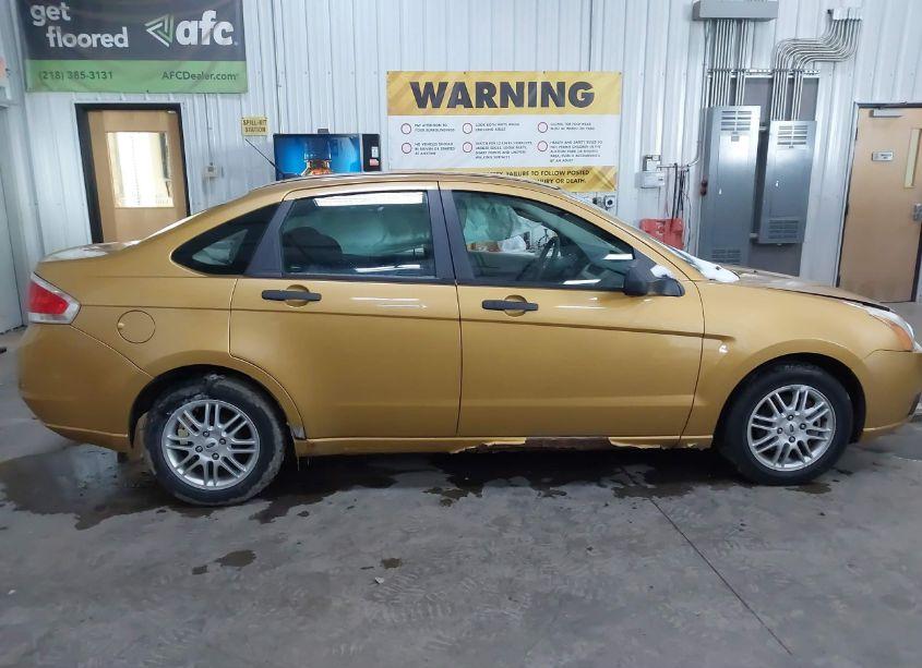 Photo 13 of 2009 Ford Focus SE (VIN 1FAHP35N39W101490)