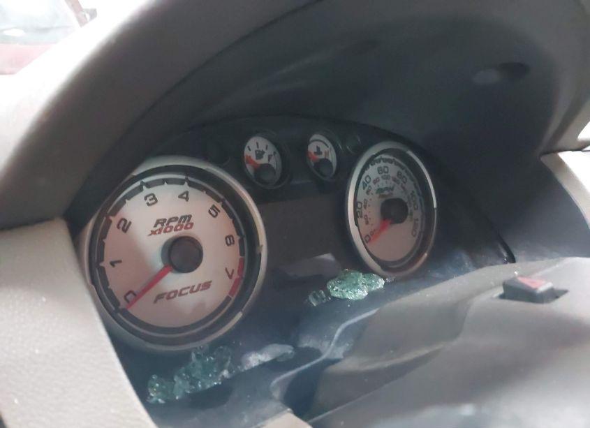 Photo 15 of 2009 Ford Focus SE (VIN 1FAHP35N39W101490)