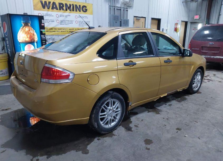 Photo 4 of 2009 Ford Focus SE (VIN 1FAHP35N39W101490)