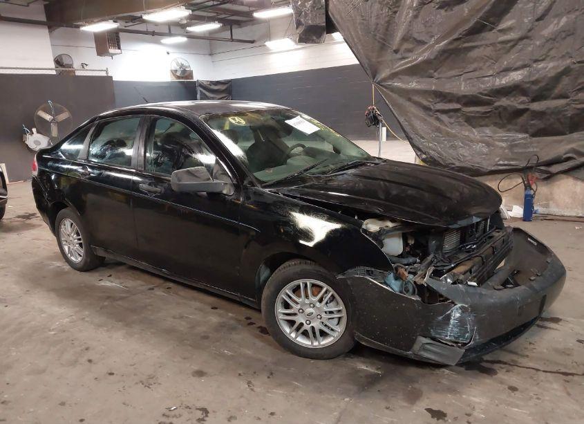 2009 Ford Focus SE (VIN 1FAHP35N39W130035) main photo