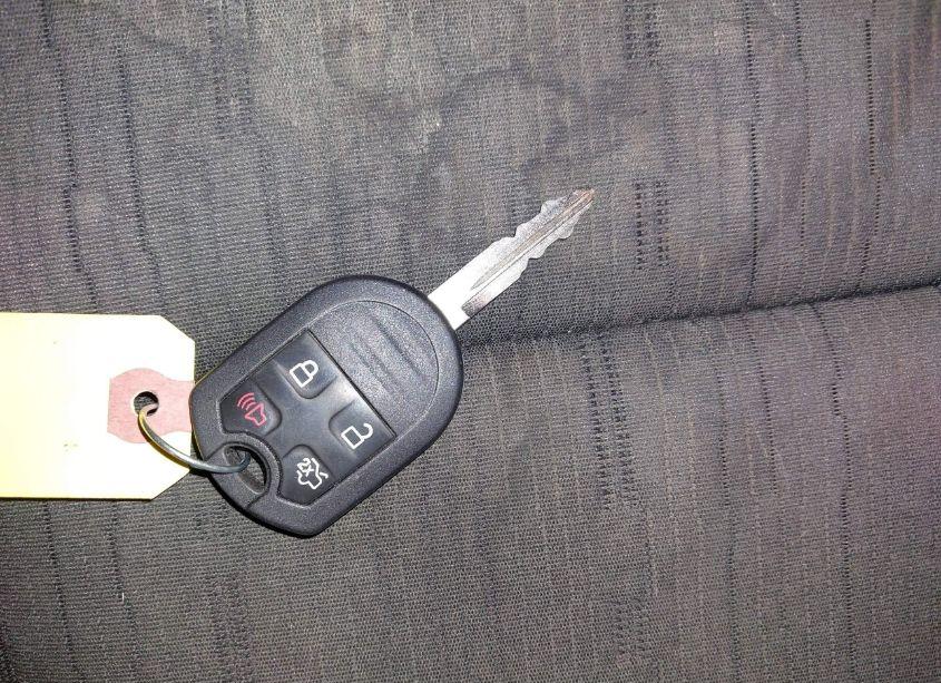 Photo 11 of 2009 Ford Focus SE (VIN 1FAHP35N39W130035)