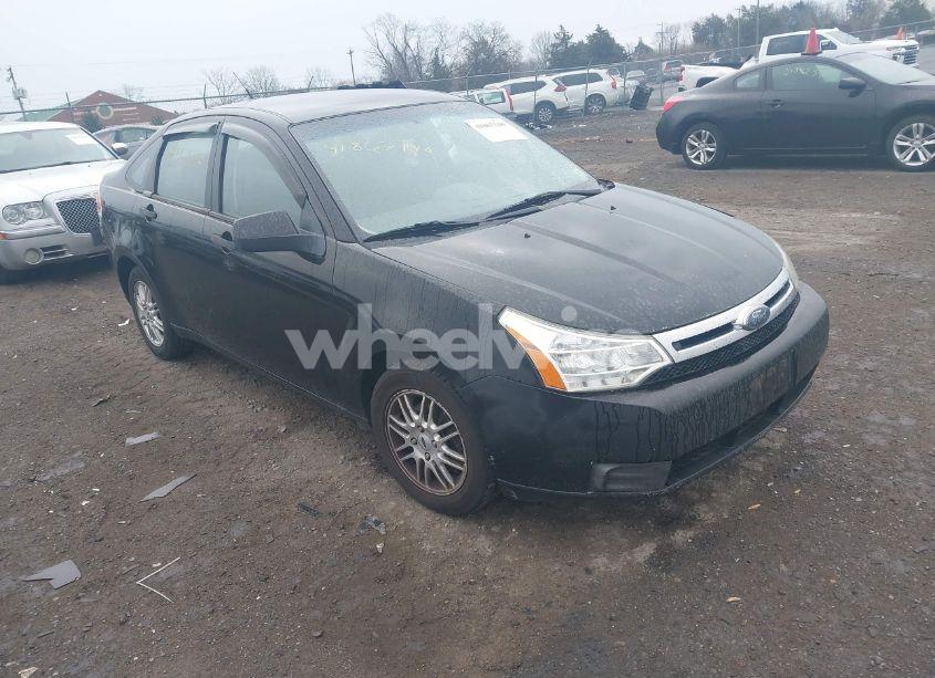 2009 Ford Focus SE (VIN 1FAHP35N39W139379) main photo